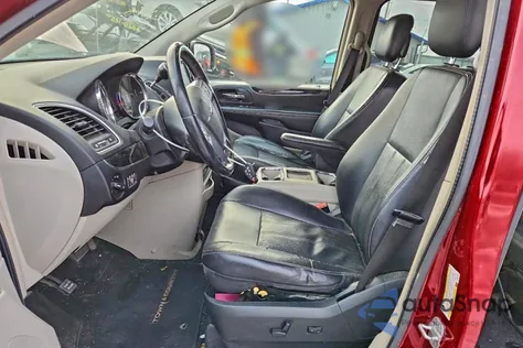 2012 Chrysler Town & Country Touring z USA, uszkodzony, nr VIN 2C4RC1BG3CR337626